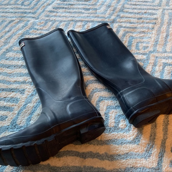 Hunter rain boots - deep eggplant color - Picture 3 of 5